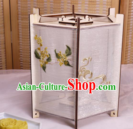 China Classical White Silk Palace Lantern Traditional Spring Festival Hexagon Lanterns Handmade Embroidered Osmanthus Desk Lamp