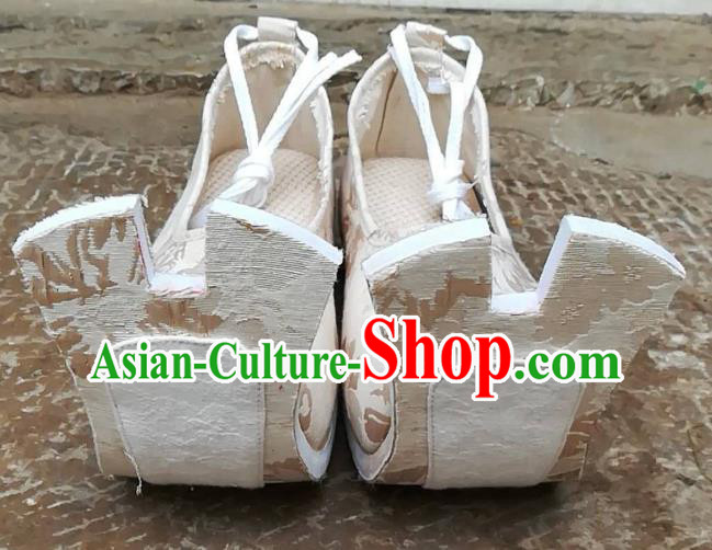 China Traditional Han Dynasty Princess Shoes Classical Wedding Shoes Light Golden Brocade Shoes