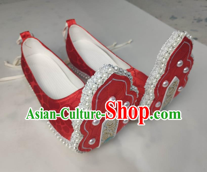 China Traditional Tang Dynasty Princess Shoes Classical Red Brocade Shoes Hanfu Pearls Shoes