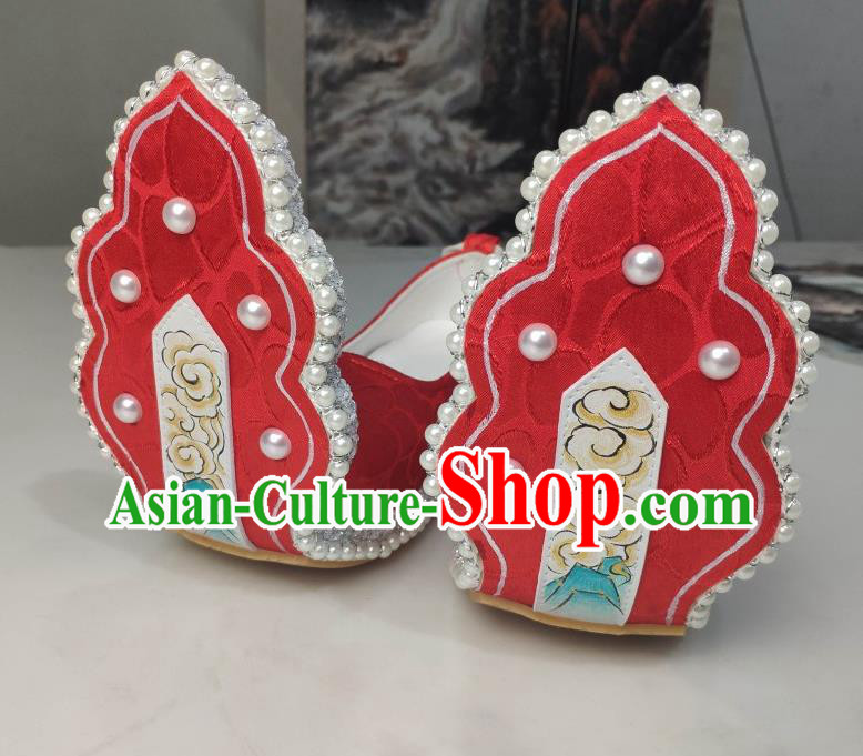 China Traditional Tang Dynasty Princess Shoes Classical Red Brocade Shoes Hanfu Pearls Shoes