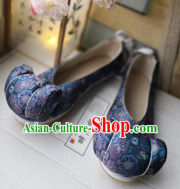 China Handmade Satin Shoes Ancient Princess Hanfu Shoes Traditional Song Dynasty Royalblue Brocade Shoes
