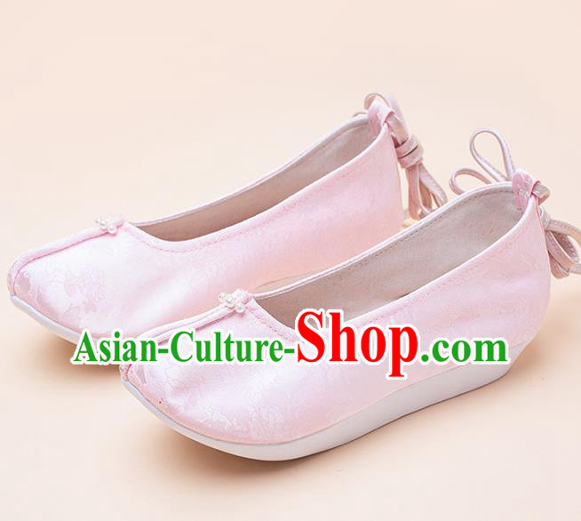 China Traditional Ming Dynasty Women Shoes Classical Pink Satin Shoes Hanfu Shoes