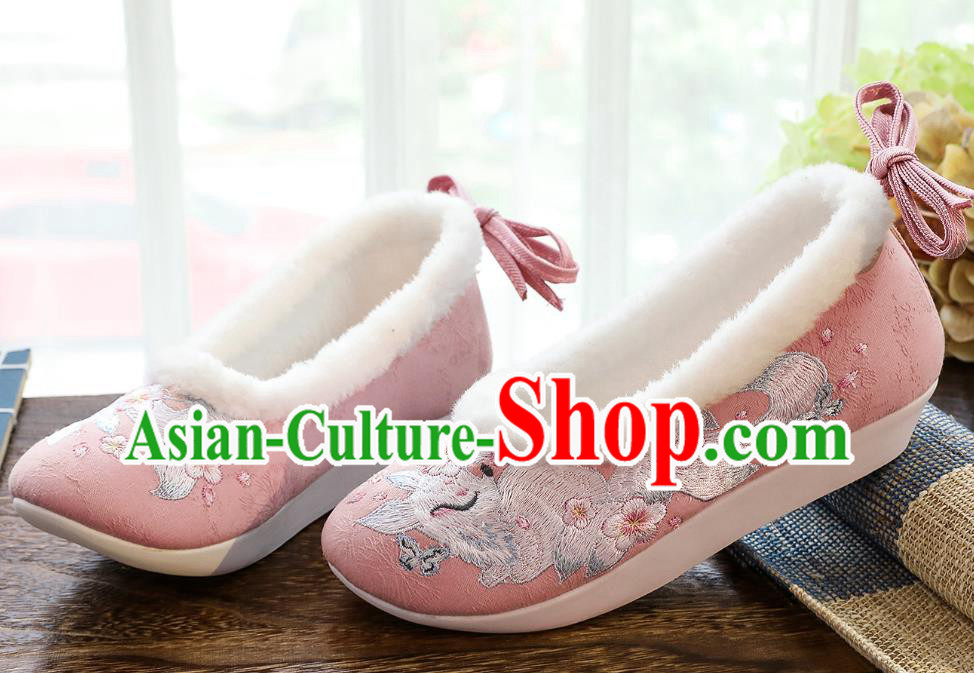 China Winter Pink Cloth Shoes Classical Embroidered Fox Shoes Traditional Women Hanfu Shoes