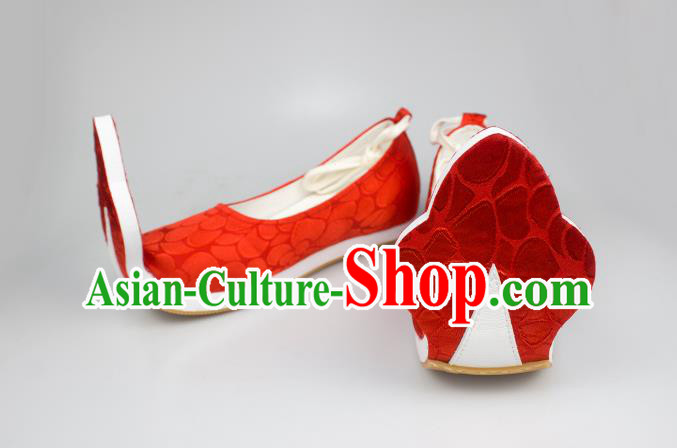 China Handmade Red Brocade Shoes Classical Wedding Shoes Traditional Tang Dynasty Princess Shoes