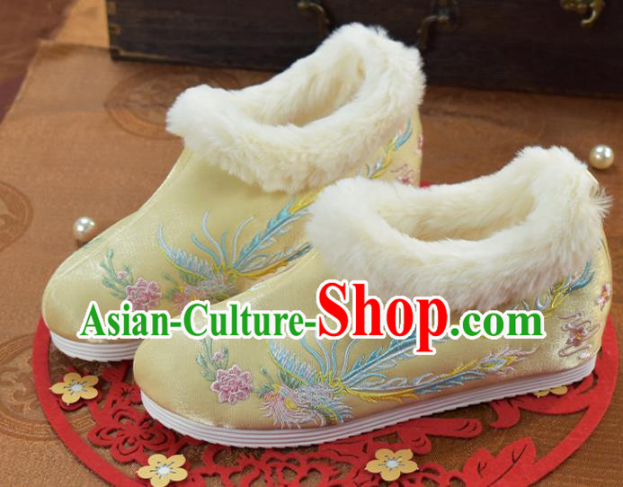China Embroidered Phoenix Yellow Cloth Shoes Traditional Winter Shoes National Ankle Boots