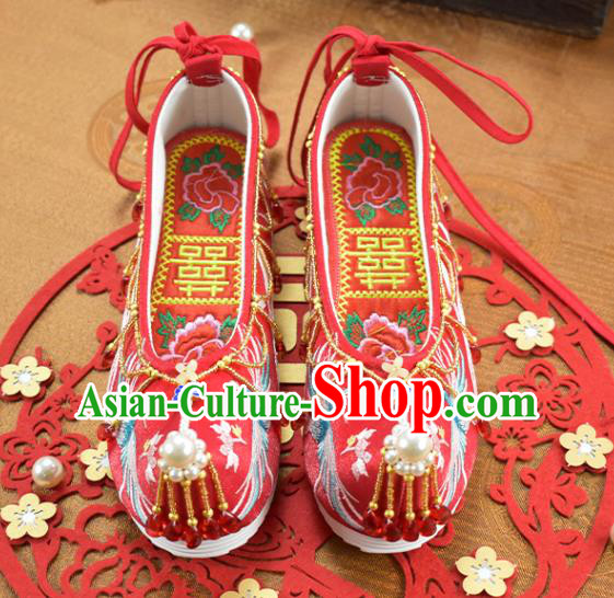 China Wedding Shoes Traditional Hanfu Shoes National Embroidered Phoenix Red Cloth Shoes