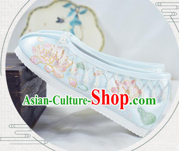 China Women Hanfu Shoes National Embroidered Lotus Shoes Light Blue Cloth Shoes Traditional Beads Tassel Shoes