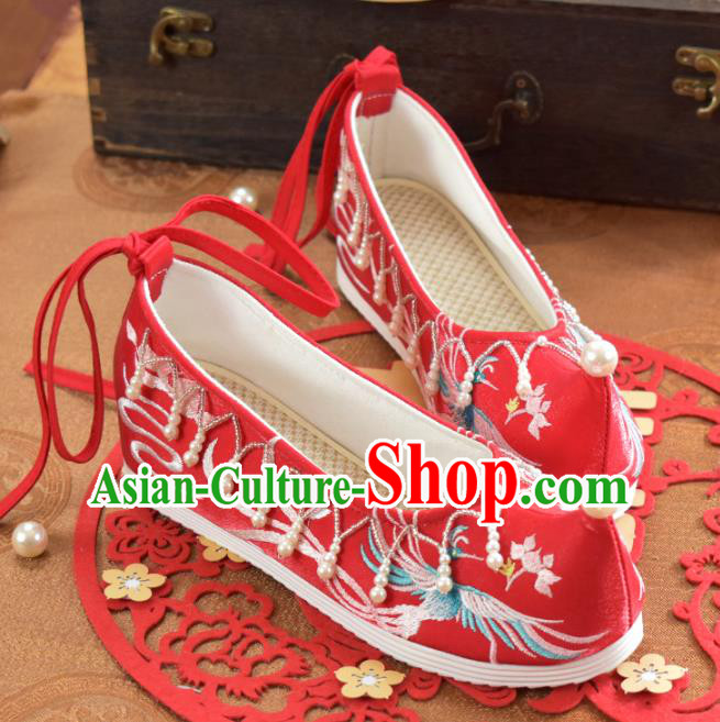China Women Xiu He Embroidered Shoes National Shoes Traditional Wedding Red Cloth Shoes