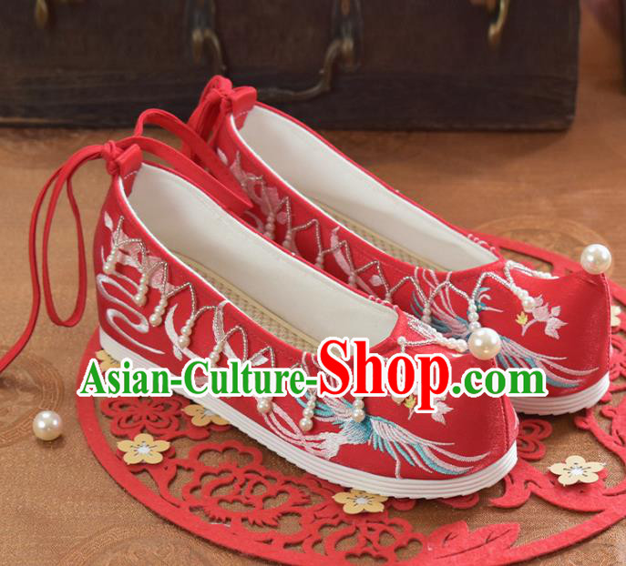 China Women Xiu He Embroidered Shoes National Shoes Traditional Wedding Red Cloth Shoes