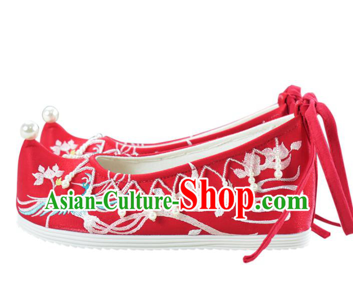 China Women Xiu He Embroidered Shoes National Shoes Traditional Wedding Red Cloth Shoes