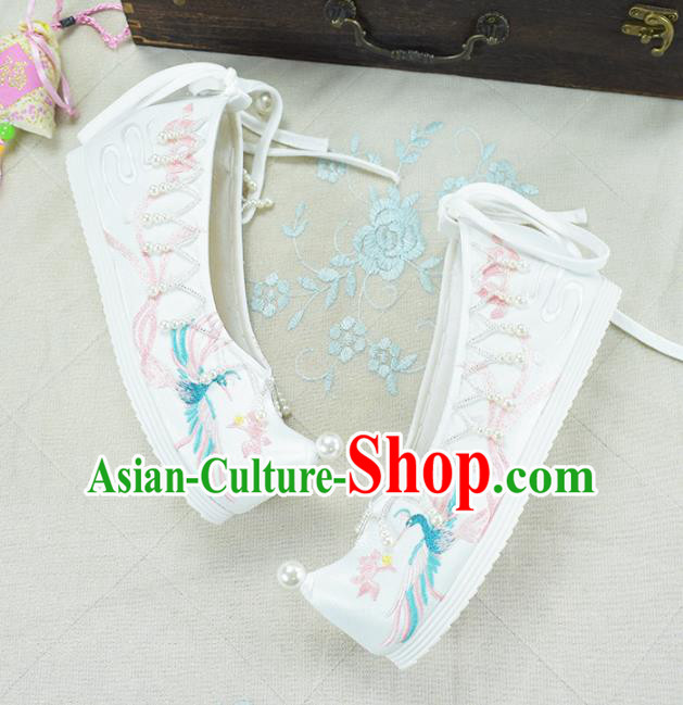 China Traditional Wedding White Cloth Shoes Women Xiu He Embroidered Shoes National Shoes