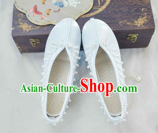 China Traditional Hanfu Shoes White Satin Shoes National Women Beads Tassel Shoes