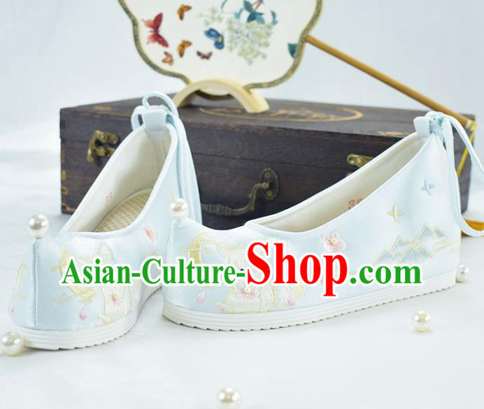 China National Women Shoes Traditional Light Blue Cloth Shoes Embroidered Shoes