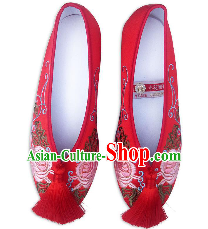 China Embroidered Rose Shoes Classical Xiu He Shoes Traditional Wedding Red Satin Shoes