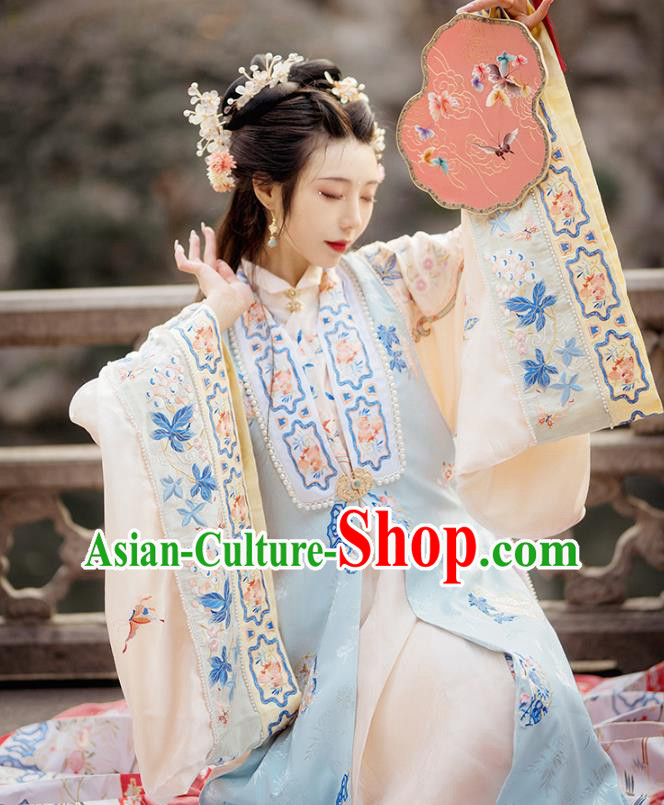 China Ancient Nobility Women Hanfu Clothing Traditional Ming Dynasty Royal Princess Embroidered Costumes