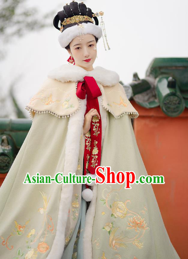China Ancient Young Mistress Hanfu Clothing Traditional Ming Dynasty Noble Women Embroidered Cloak