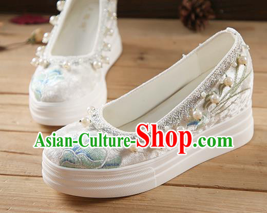 China Hanfu Shoes Embroidered Peony Shoes White Cloth Shoes Pearls Shoes