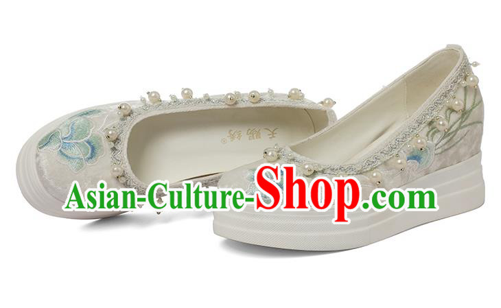 China Hanfu Shoes Embroidered Peony Shoes White Cloth Shoes Pearls Shoes