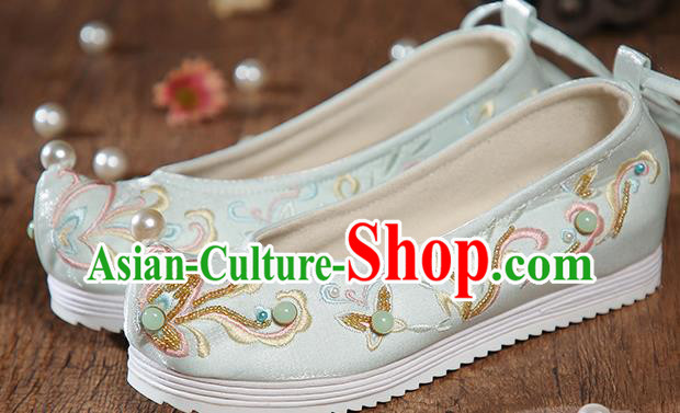 China Traditional Hanfu Shoes Embroidered Beads Shoes Ancient Princess Light Green Satin Shoes