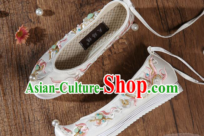 China Ancient Princess Shoes Traditional Ming Dynasty Hanfu Shoes Embroidered White Satin Shoes