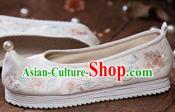 China Traditional Hanfu White Cloth Shoes Ming Dynasty Embroidered Lotus Shoes Ancient Princess Pearl Shoes