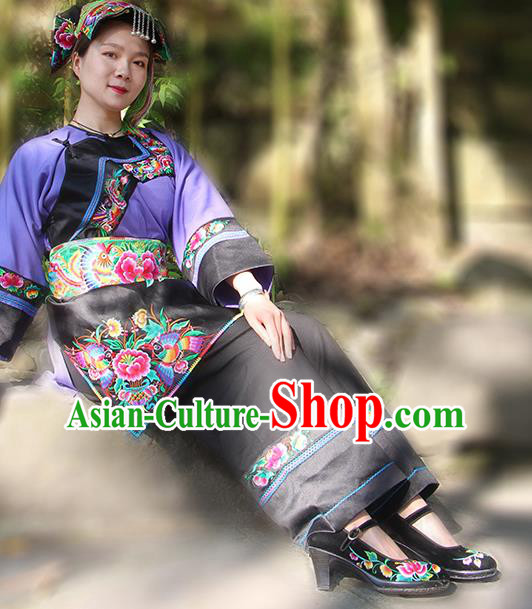 Chinese Miao Nationality Women Clothing Xiangxi Ethnic Costumes and Headwear