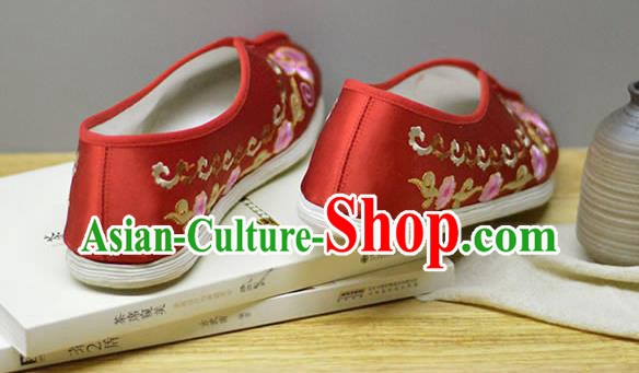 China National Embroidered Plum Shoes Traditional Wedding Shoes Red Cloth Shoes