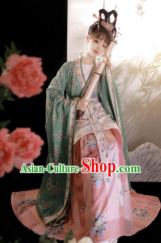 China Traditional Jin Dynasty Royal Princess Clothing Ancient Court Beauty Green Hanfu Dress
