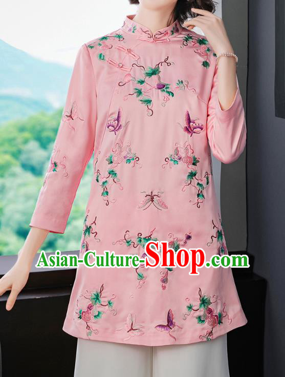 China Traditional Tang Suit Silk Coat Woman Embroidered Butterfly Pink Jacket