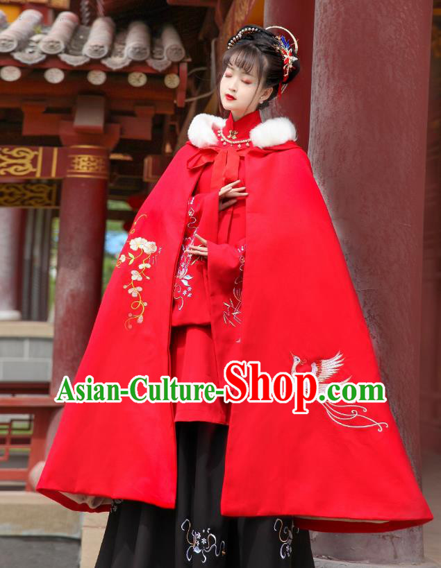 China Ancient Princess Red Hanfu Cape Traditional Ming Dynasty Palace Lady Embroidered Long Cloak