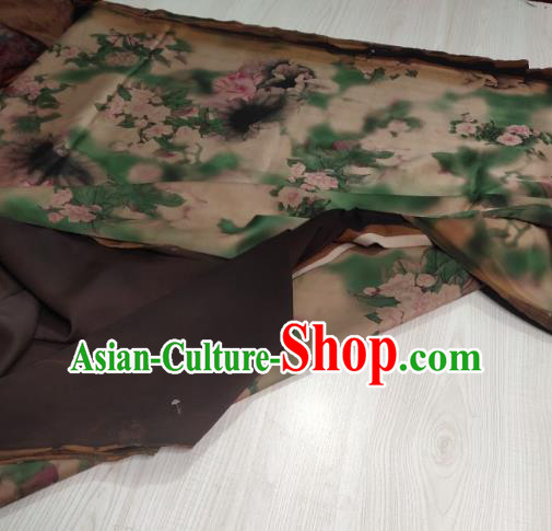 China Traditional Lotus Begonia Pattern Gambiered Guangdong Gauze Beige Satin Cloth Cheongsam Silk Fabric