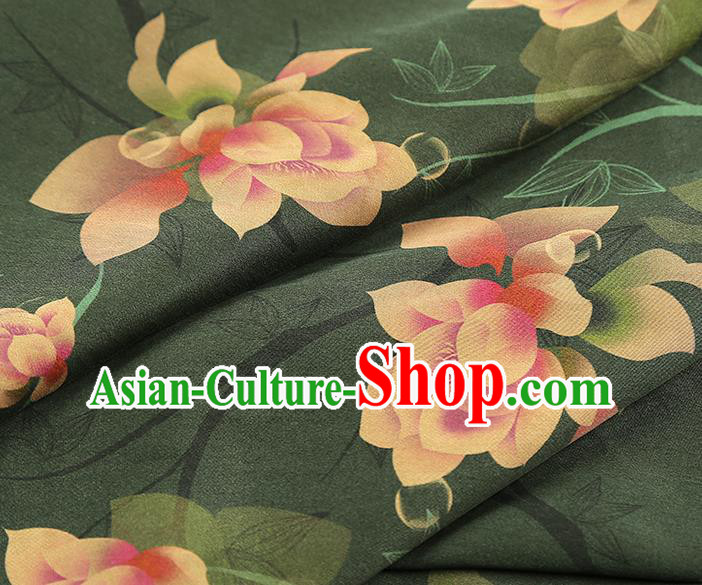 China Classical Cheongsam Green Silk Fabric Gambiered Guangdong Gauze Traditional Mangnolia Pattern Brocade