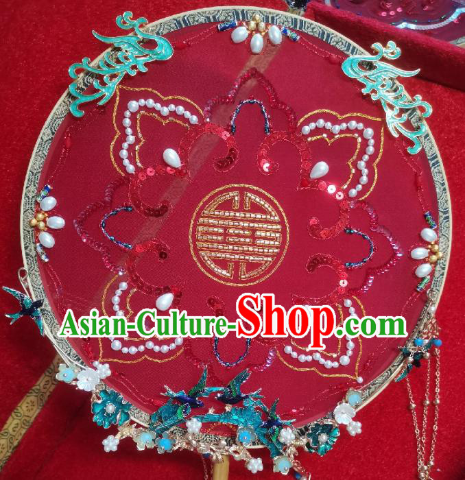 China Embroidered Circular Fan Traditional Wedding Red Silk Fan Handmade Bride Tassel Palace Fan
