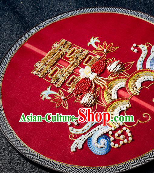 China Traditional Xiuhe Suit Red Silk Circular Fan Handmade Bride Palace Fan Wedding Fan