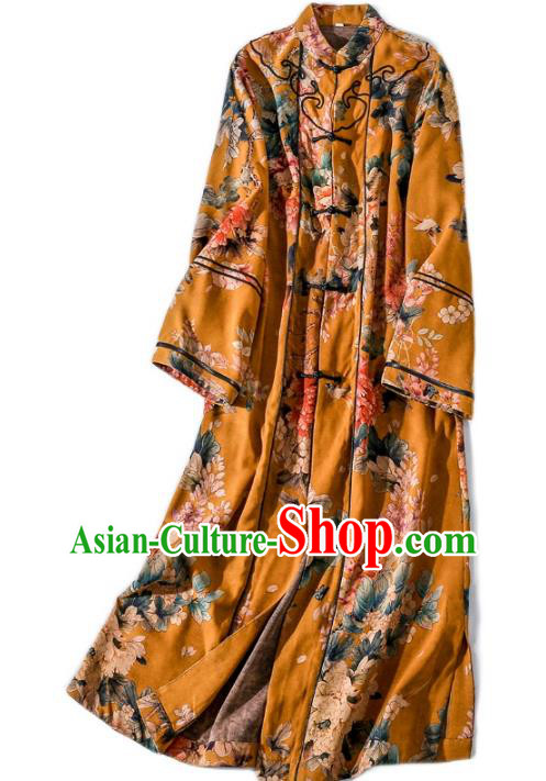 China Classical Outer Garment Costume Traditional Tang Suit Yellow Silk Long Dust Coat