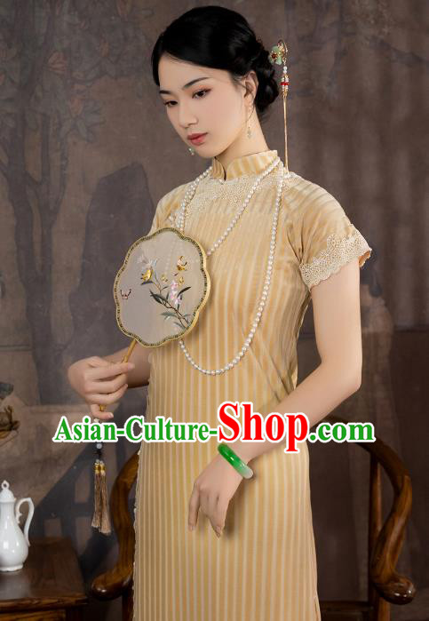 China National Shanghai Beauty Qipao Dress Clothing Traditional Young Lady Light Yellow Velvet Cheongsam