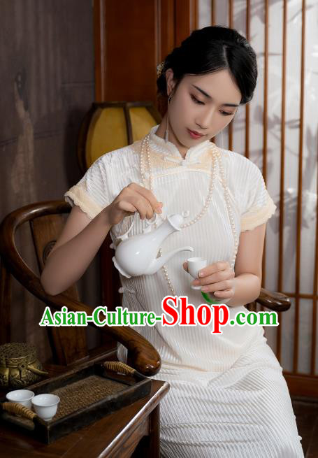 China National Young Lady Qipao Dress Clothing Traditional White Velvet Cheongsam