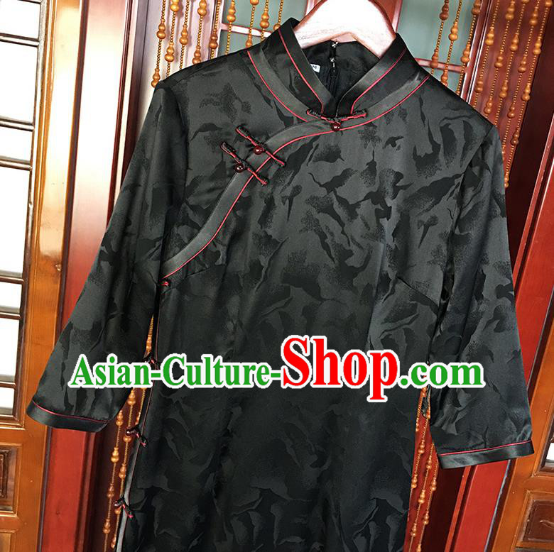 China National Black Silk Qipao Dress Classical Mother Elegant Clothing Traditional Feather Pattern Cheongsam