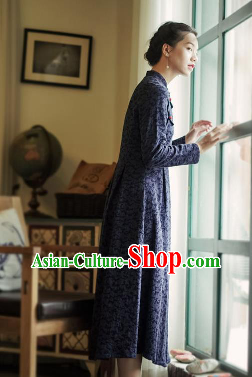 China National Young Woman Qipao Dress Clothing Traditional Hand Painting Navy Blue Flax Cheongsam