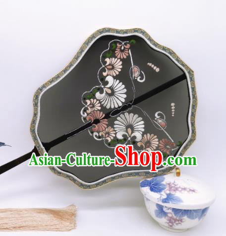 China Suzhou Double Side Embroidery Palace Fan Handmade Black Silk Fan Hanfu Fans