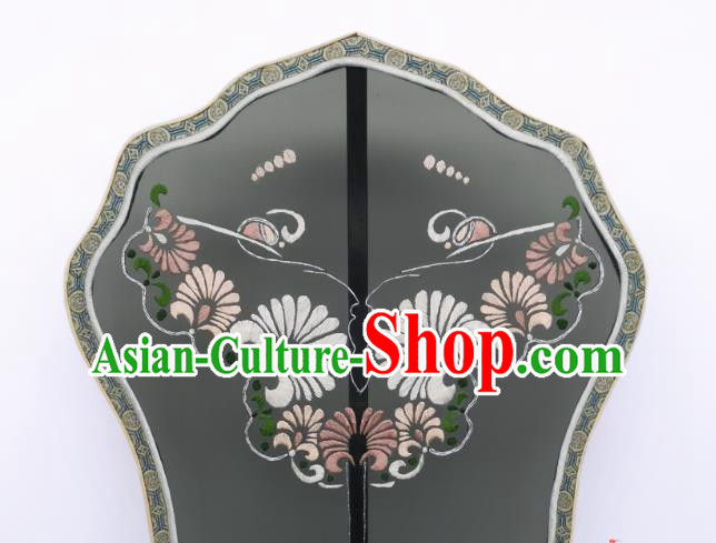 China Suzhou Double Side Embroidery Palace Fan Handmade Black Silk Fan Hanfu Fans