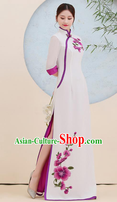China Embroidery Peach Blossom White Cheongsam Stage Show Clothing Woman Classical Dance Qipao Dress