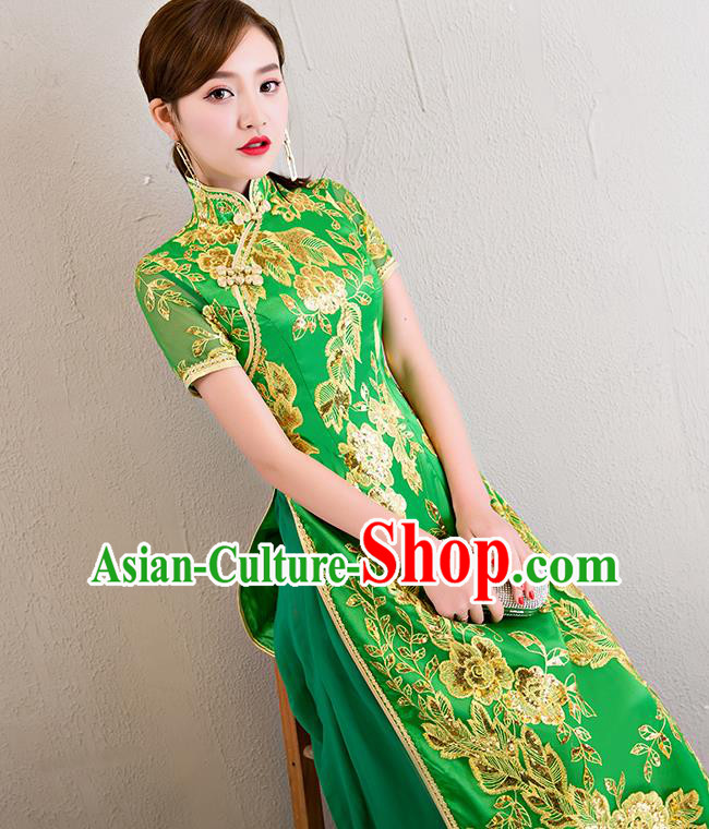 China Classical Dance Lace Sequins Green Qipao Dress Catwalks Show Aodai Cheongsam