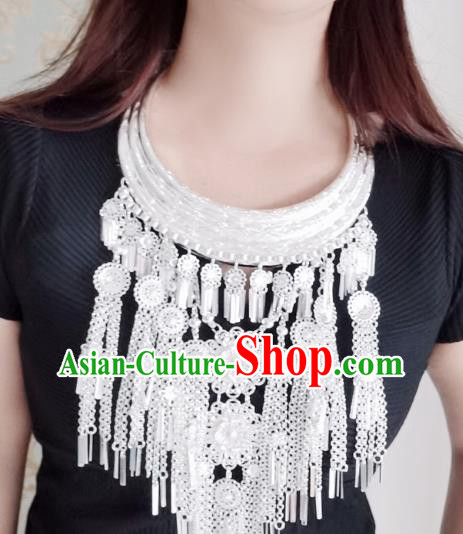 China Traditional Guizhou Ethnic Necklet Jewelry Miao Nationality Silver Necklace Accessories