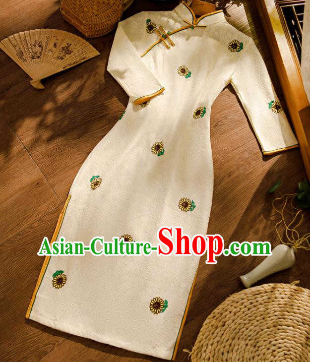 Chinese Traditional Young Lady Cheongsam Classical Printing Sunflowers White Lace Qipao Dress