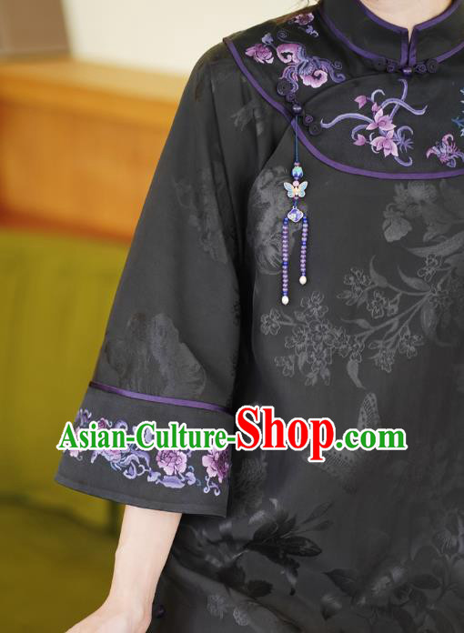 China Classical Embroidered Black Silk Cheongsam Costume National Young Beauty Stand Collar Qipao Dress