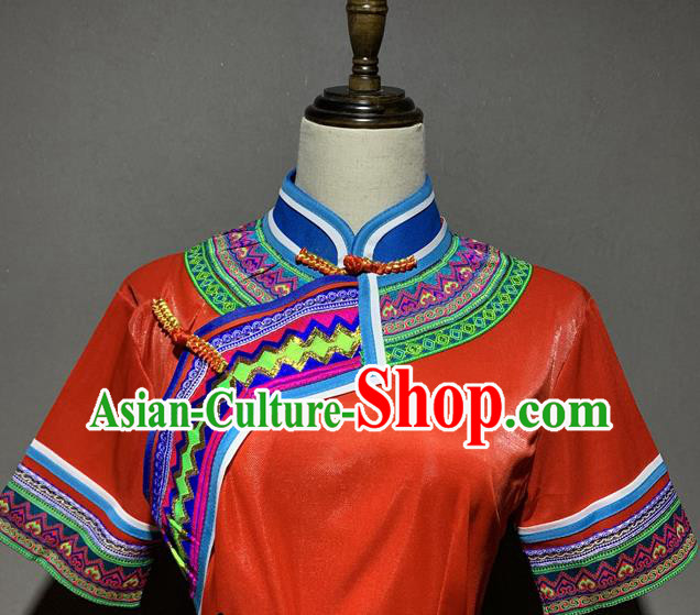 Chinese Pumi Nationality Minority Costumes Yunnan Ethnic Folk Dance Dress Outfits and Headwear