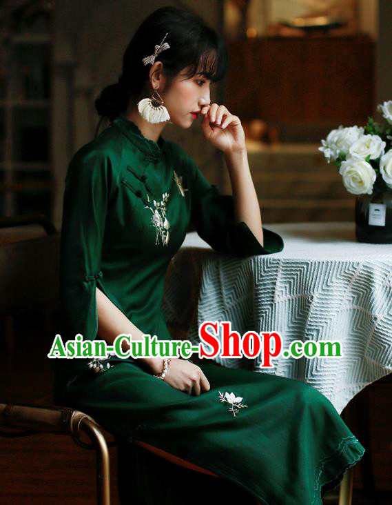 China Modern Deep Green Cheongsam Costume Traditional Young Lady Embroidered Qipao Dress