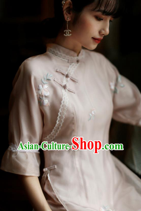 China Young Lady Classical Cheongsam Costume Traditional Embroidered Pink Silk Qipao Dress