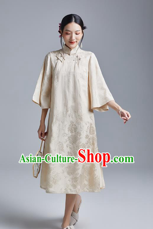 China Classical Brocade Cheongsam Costume Traditional Young Lady Beige Silk Qipao Dress